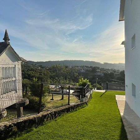 Vou Nun Bou Villa Bueu Bagian luar foto