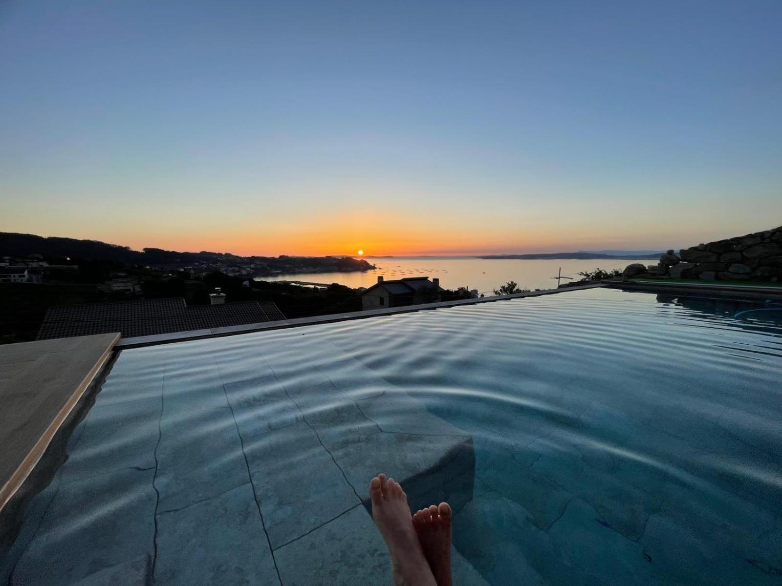 Vou Nun Bou Villa Bueu Bagian luar foto